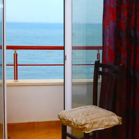 Apart Otel Edurres Beachfront 1